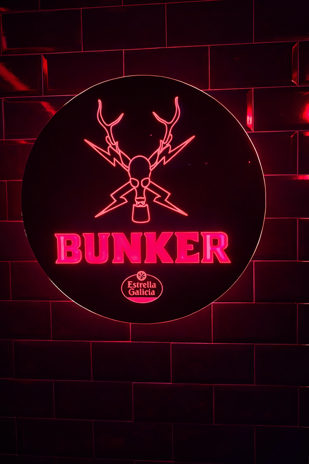 El Bunker Sevilla | Bar Underground Luces Rojas